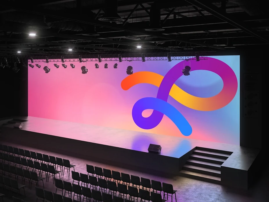 Montaje de escenario para producción de eventos