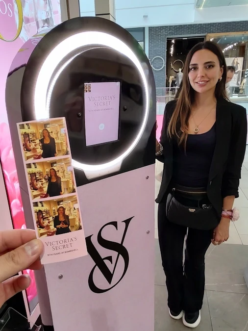 Tótem fotográfico personalizado para Victoria's Secret