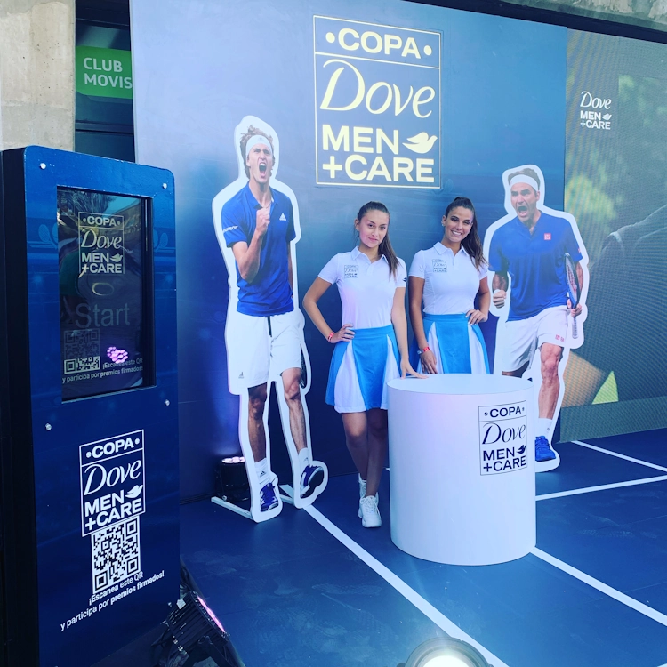 Stage fotográfico personalizado para Copa Dove Men+Care
